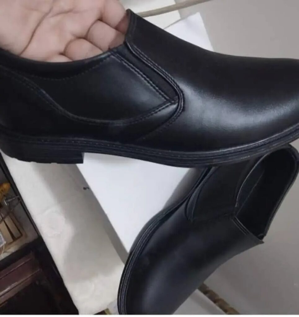 حذاء رجالي بدون رباط